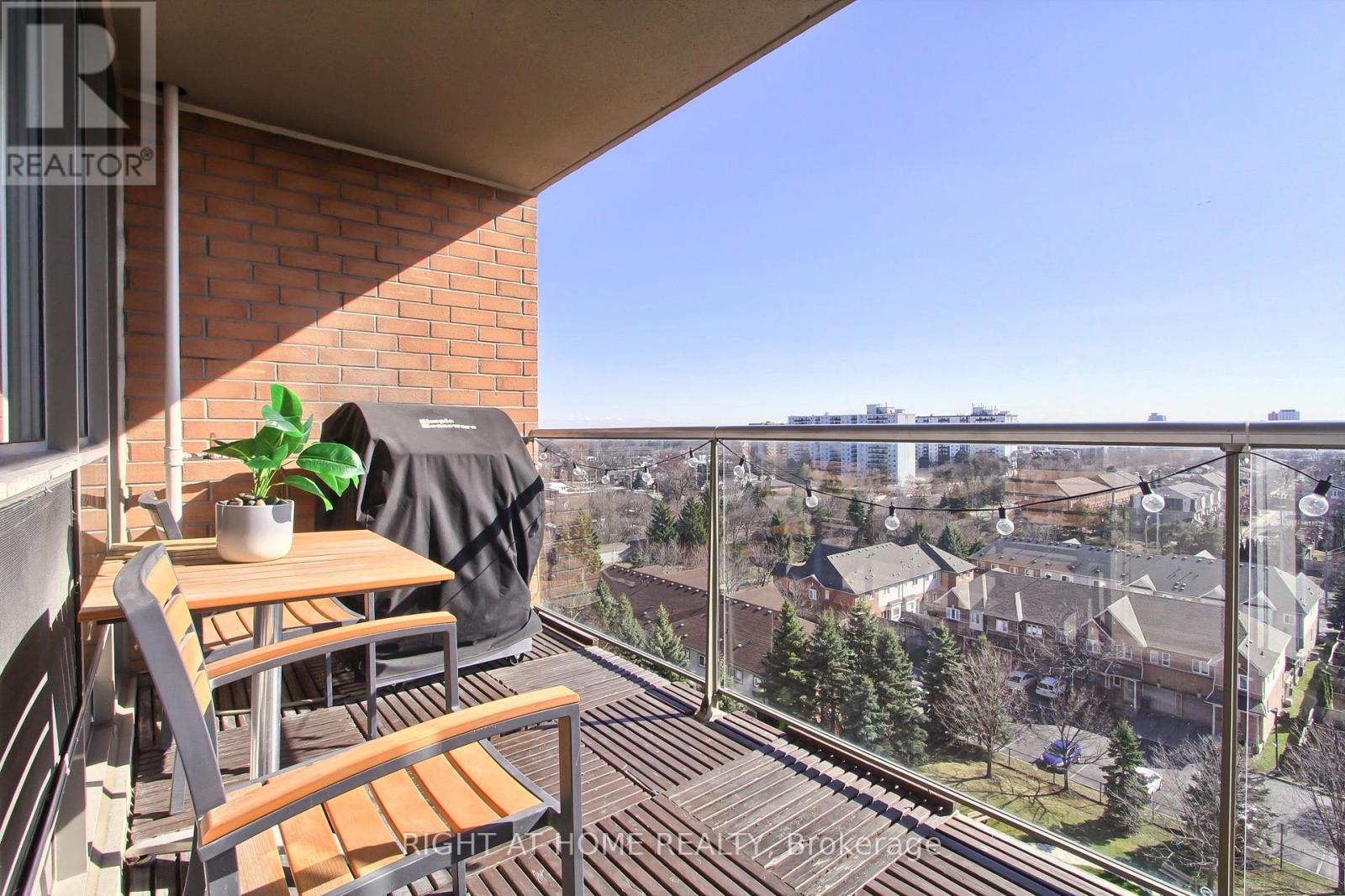 1002 - 1140 Parkwest Place, Mississauga, Ontario  L5E 3K9 - Photo 35 - W13678992