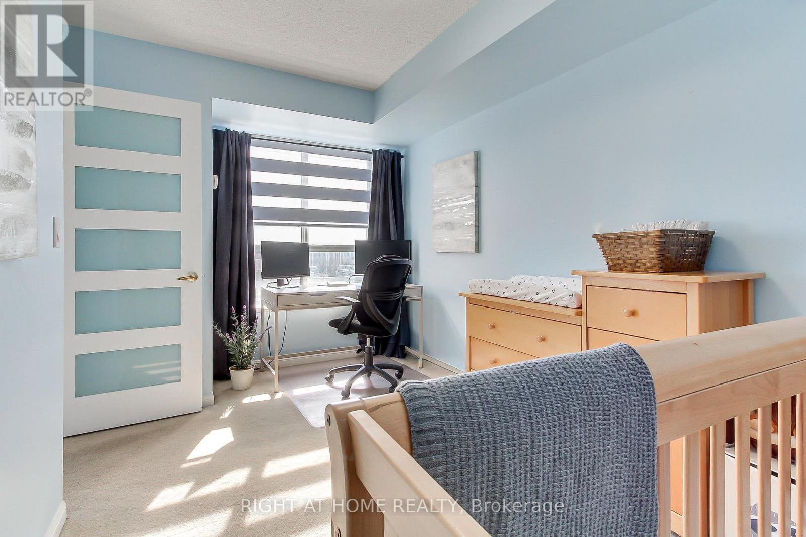 1002 - 1140 Parkwest Place, Mississauga, Ontario  L5E 3K9 - Photo 9 - W13678992