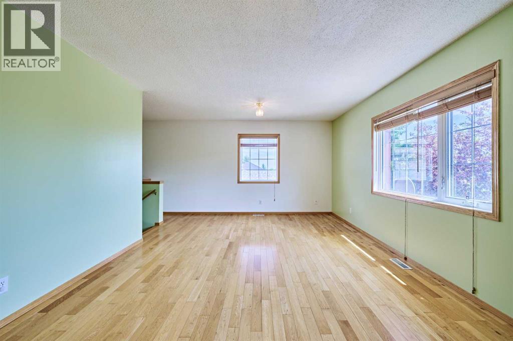 9683 Hidden Valley Drive Nw, Calgary, Alberta  T3A 5P8 - Photo 14 - A2327578