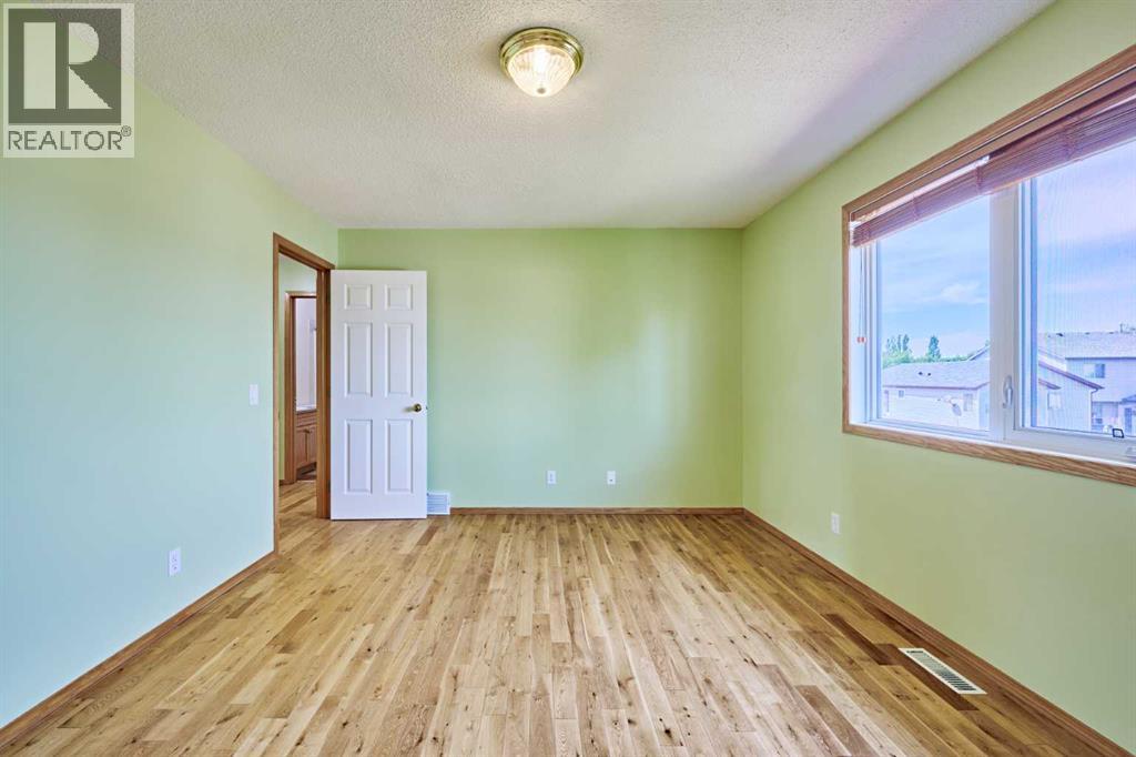 9683 Hidden Valley Drive Nw, Calgary, Alberta  T3A 5P8 - Photo 16 - A2327578