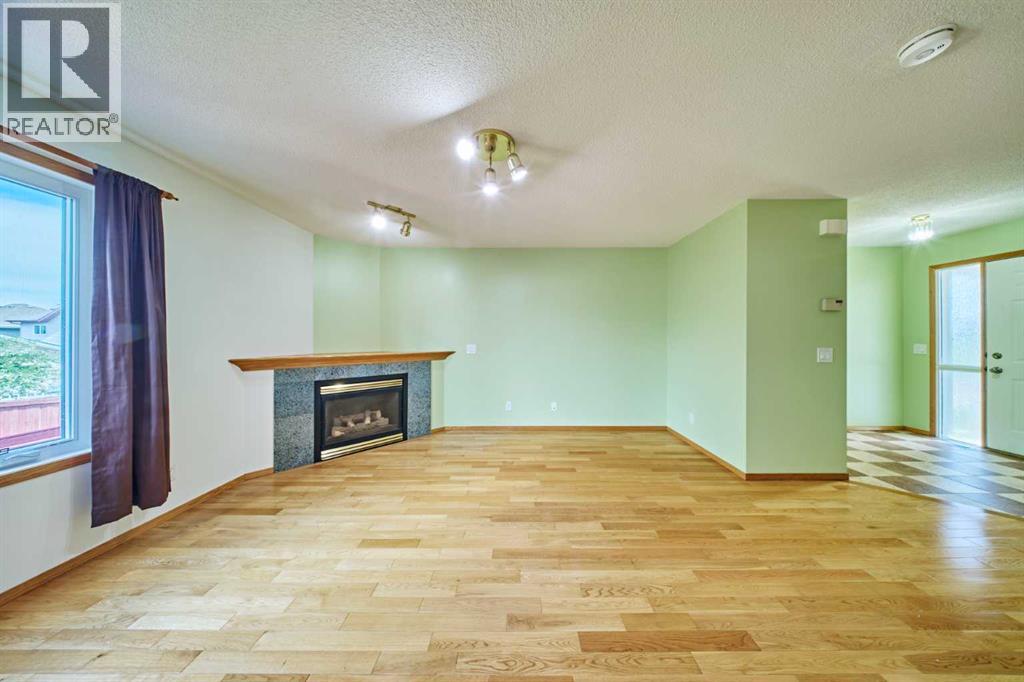 9683 Hidden Valley Drive Nw, Calgary, Alberta  T3A 5P8 - Photo 4 - A2327578