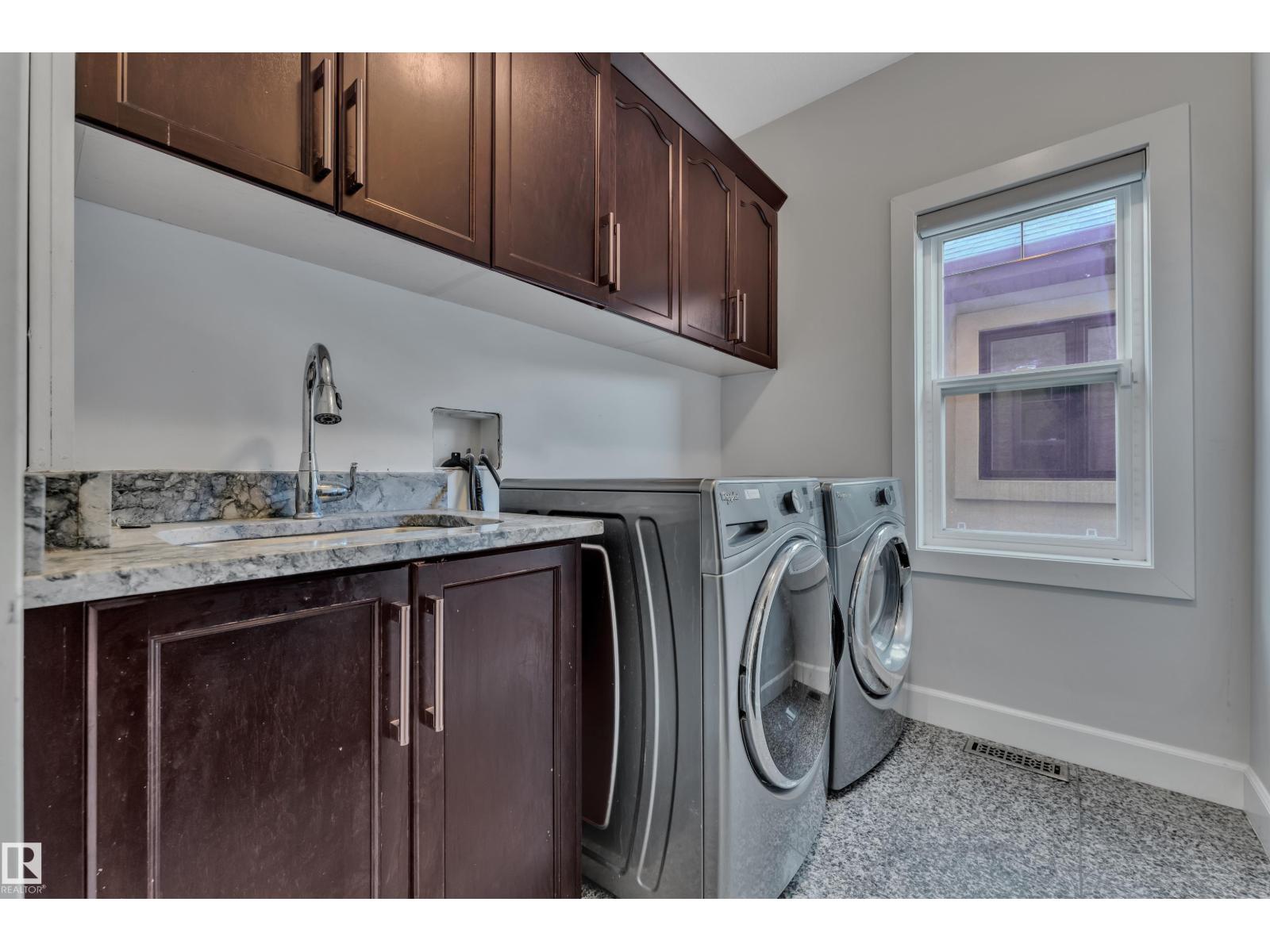 10915 175 Av Nw, Edmonton, Alberta  T5X 0B7 - Photo 9 - E4504013