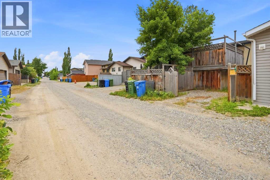 1004 Mckinnon Drive NE, Calgary, Alberta  T2E 7R8 - Photo 47 - A2329819