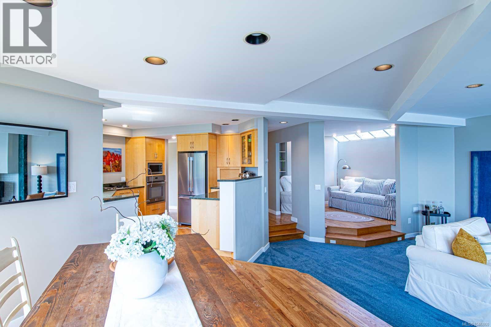 5267 Parker Ave, Saanich, British Columbia  V8Y 2N1 - Photo 33 - 1046860