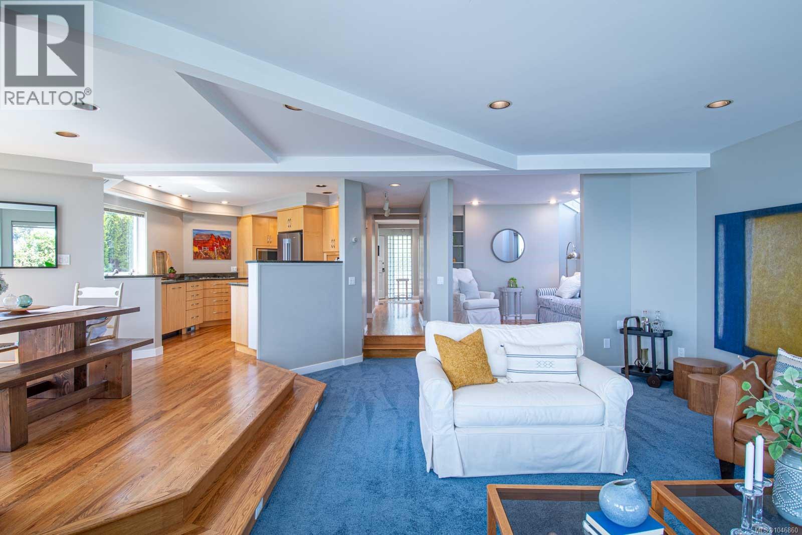 5267 Parker Ave, Saanich, British Columbia  V8Y 2N1 - Photo 45 - 1046860