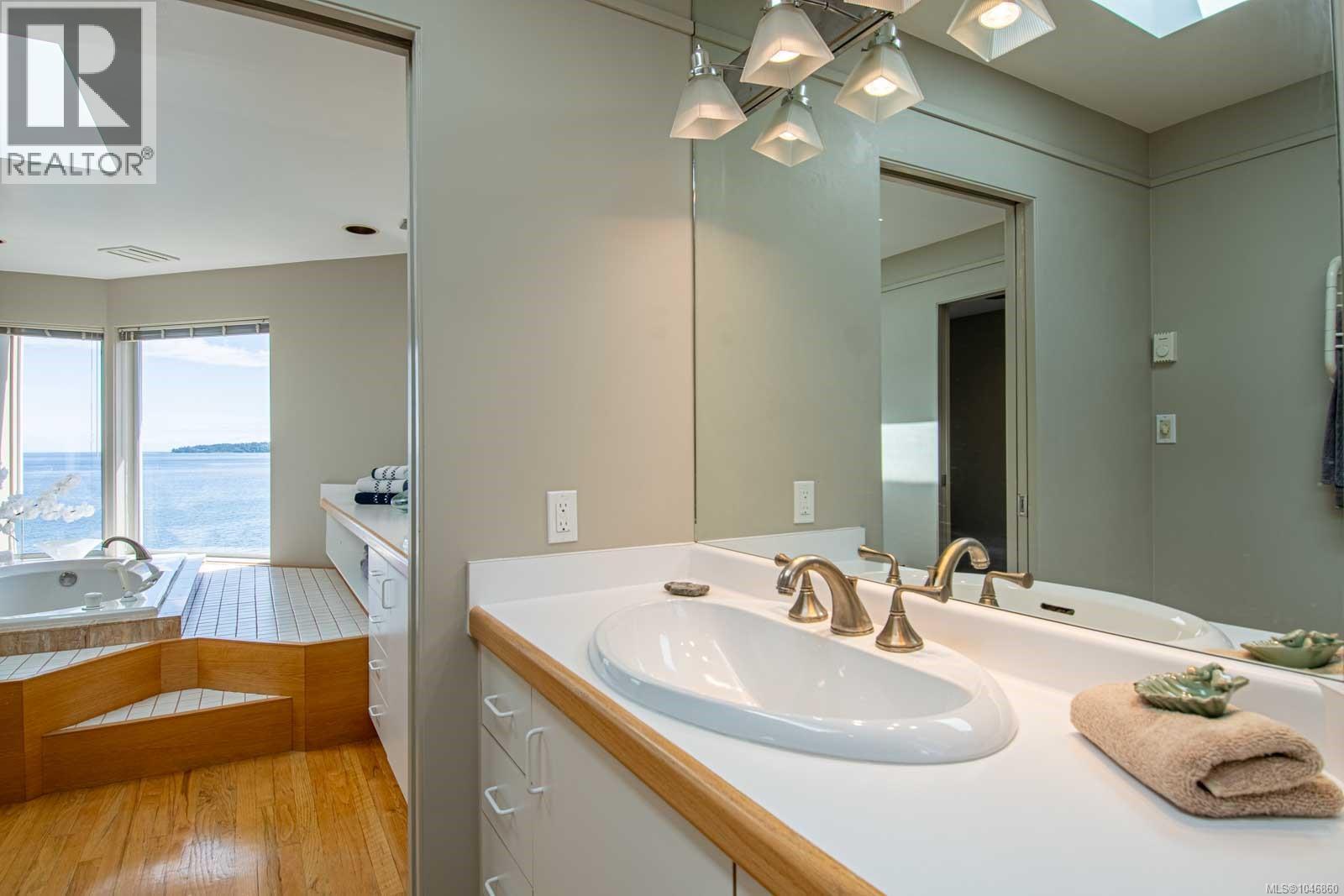 5267 Parker Ave, Saanich, British Columbia  V8Y 2N1 - Photo 65 - 1046860