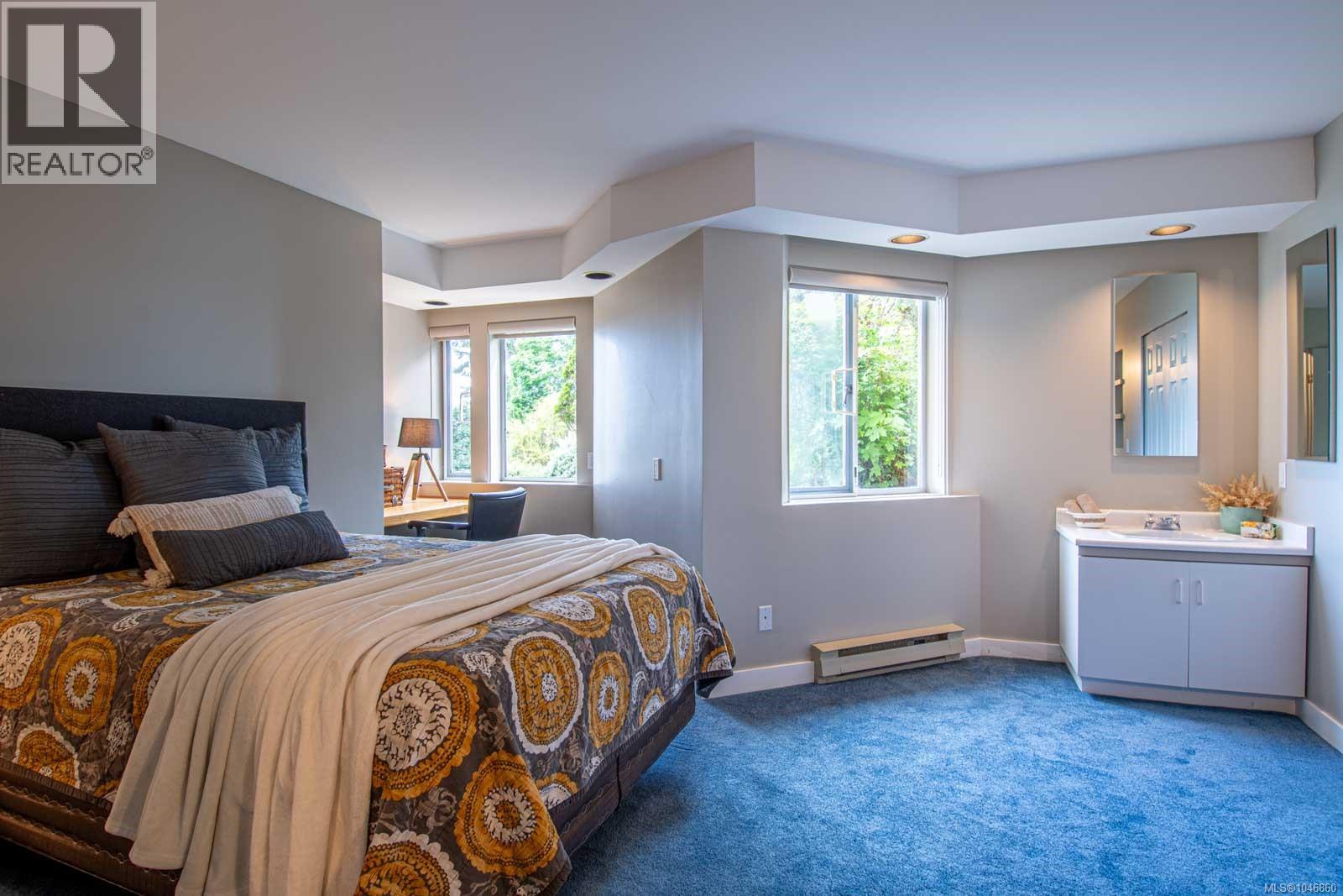 5267 Parker Ave, Saanich, British Columbia  V8Y 2N1 - Photo 70 - 1046860