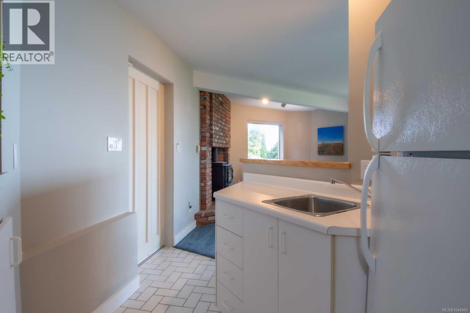 5267 Parker Ave, Saanich, British Columbia  V8Y 2N1 - Photo 77 - 1046860
