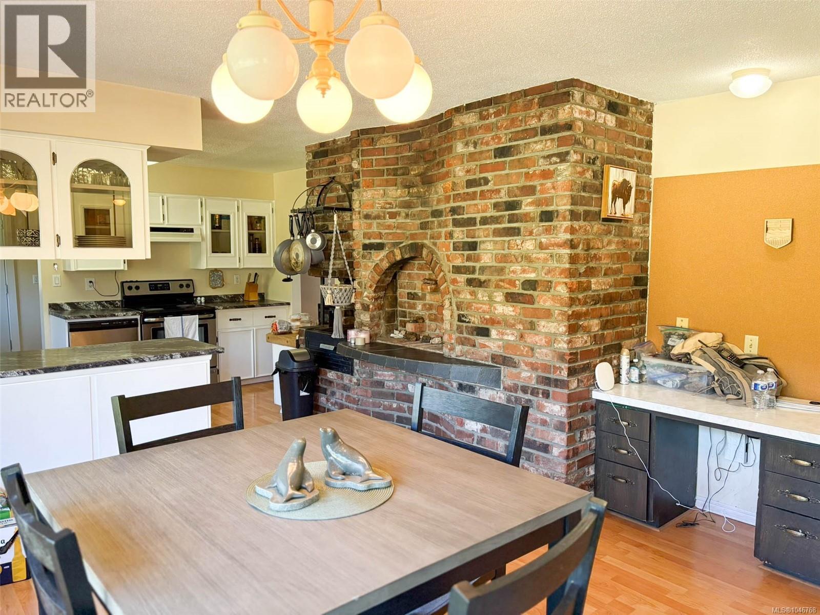 556 Coal Harbour Rd, Coal Harbour, British Columbia  V0N 1K0 - Photo 12 - 1046768