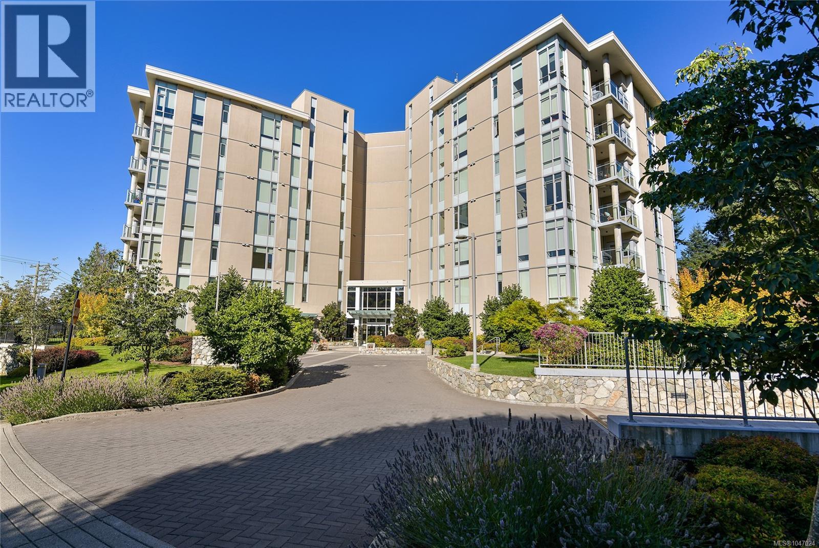 506 5388 Hill Rise Terr, Saanich, British Columbia V8Y 3K3 - Photo 61 - 1047024