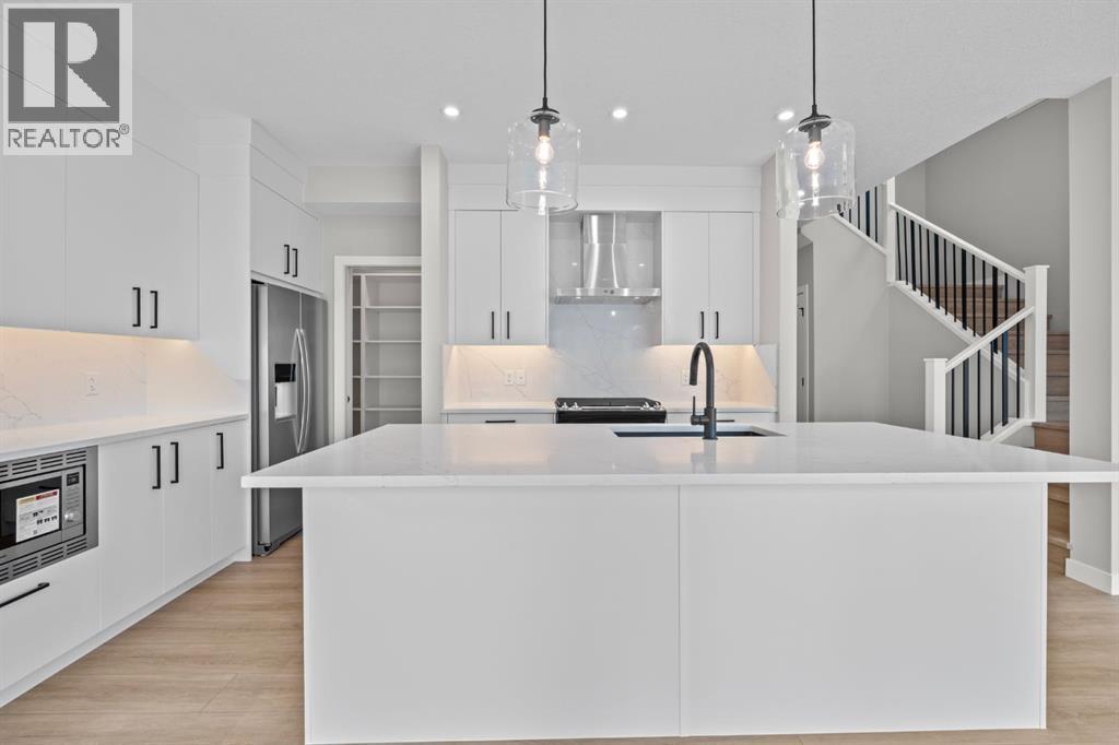 129 Walgrove Bay SE, Calgary, Alberta  T2X 4Y7 - Photo 10 - A2324906