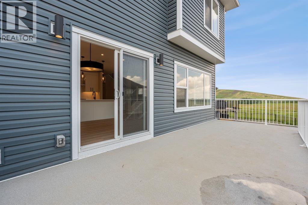 129 Walgrove Bay SE, Calgary, Alberta  T2X 4Y7 - Photo 13 - A2324906
