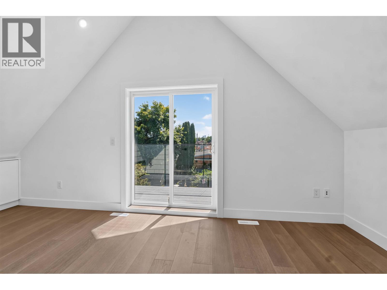 1 3271 E Georgia Street, Vancouver, British Columbia  V5K 2L2 - Photo 21 - R3155096