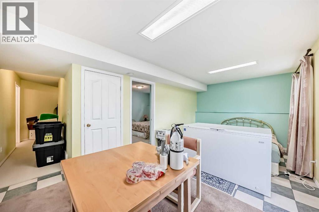 264 Hawkmount Close, Calgary, Alberta  T3G 3Z4 - Photo 15 - A2307562