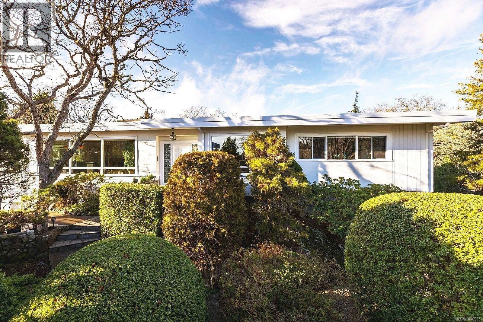 2980 Beach Dr, Oak Bay, British Columbia