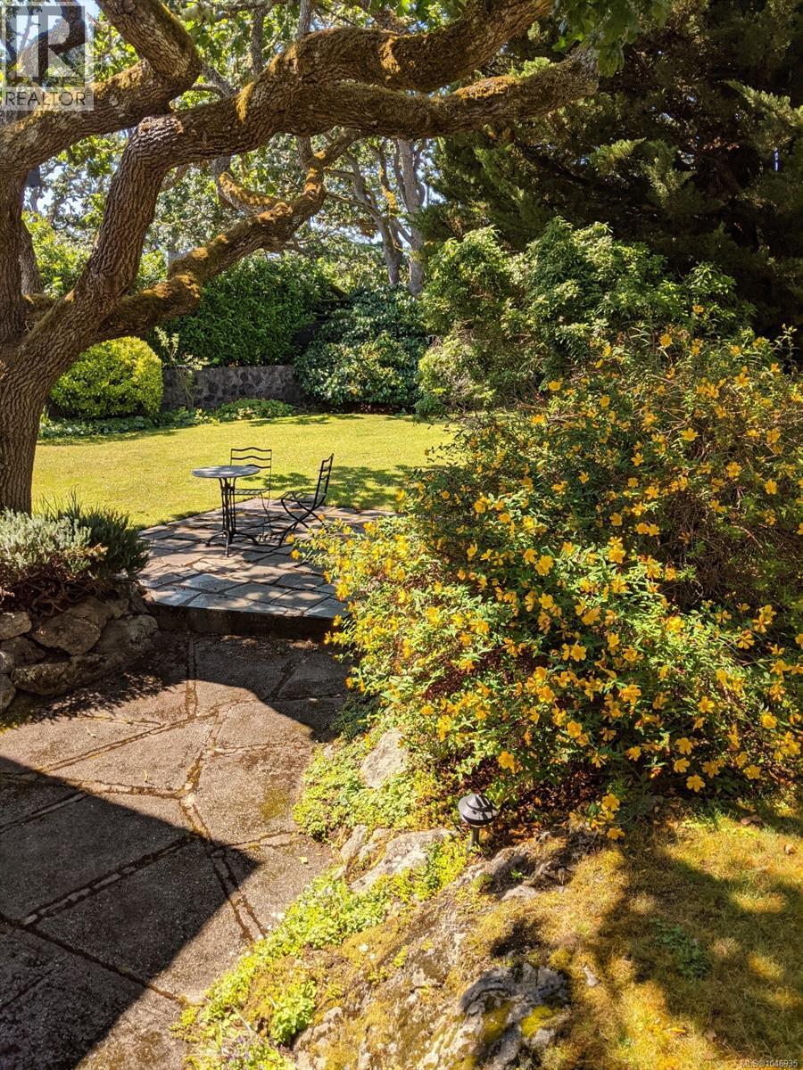 2980 Beach Dr, Oak Bay, British Columbia  V8R 6K9 - Photo 35 - 1046935