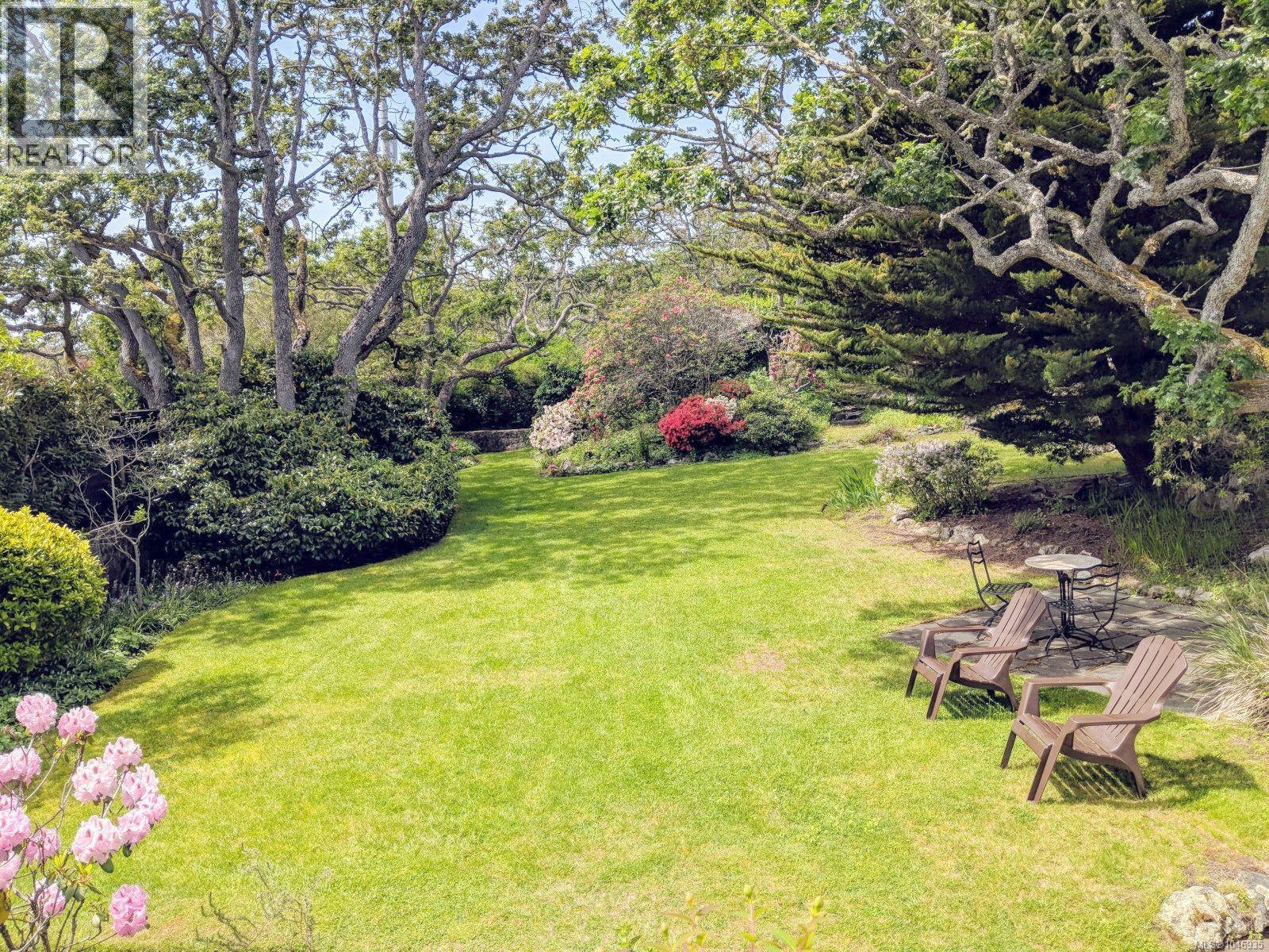 2980 Beach Dr, Oak Bay, British Columbia  V8R 6K9 - Photo 37 - 1046935