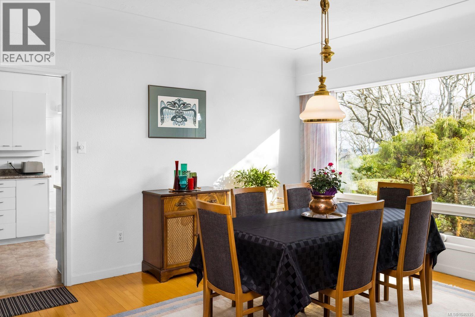 2980 Beach Dr, Oak Bay, British Columbia  V8R 6K9 - Photo 8 - 1046935