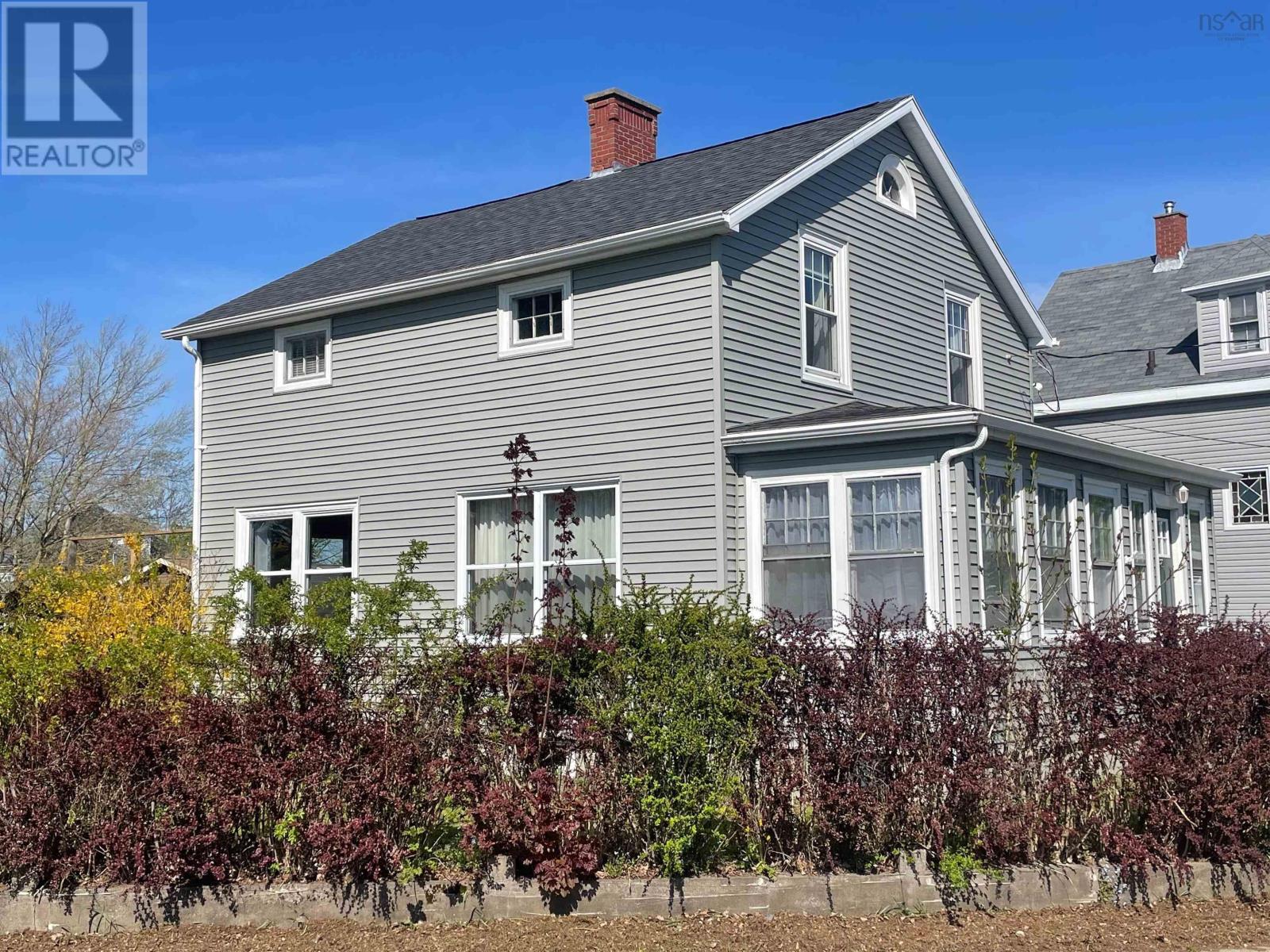 80 Alexandra Street, Sydney, Nova Scotia  B1S 2E1 - Photo 2 - 202613318