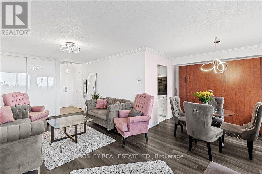 2608 - 3 Massey Square, Toronto, Ontario  M4C 5L7 - Photo 4 - E13475714