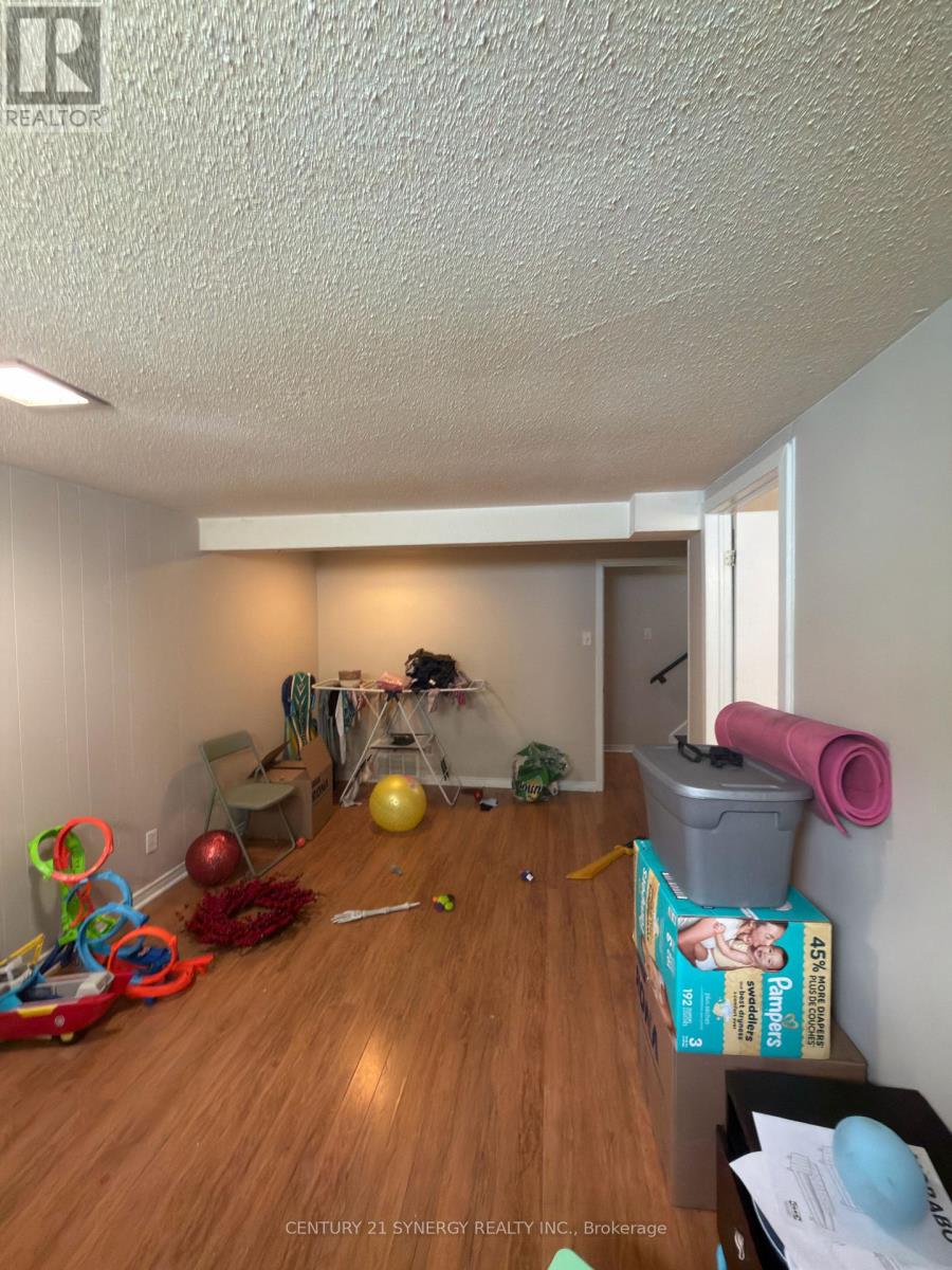 2307 Stonehenge Crescent, Ottawa, Ontario K1B 4N7 - Photo 14 - X13679056