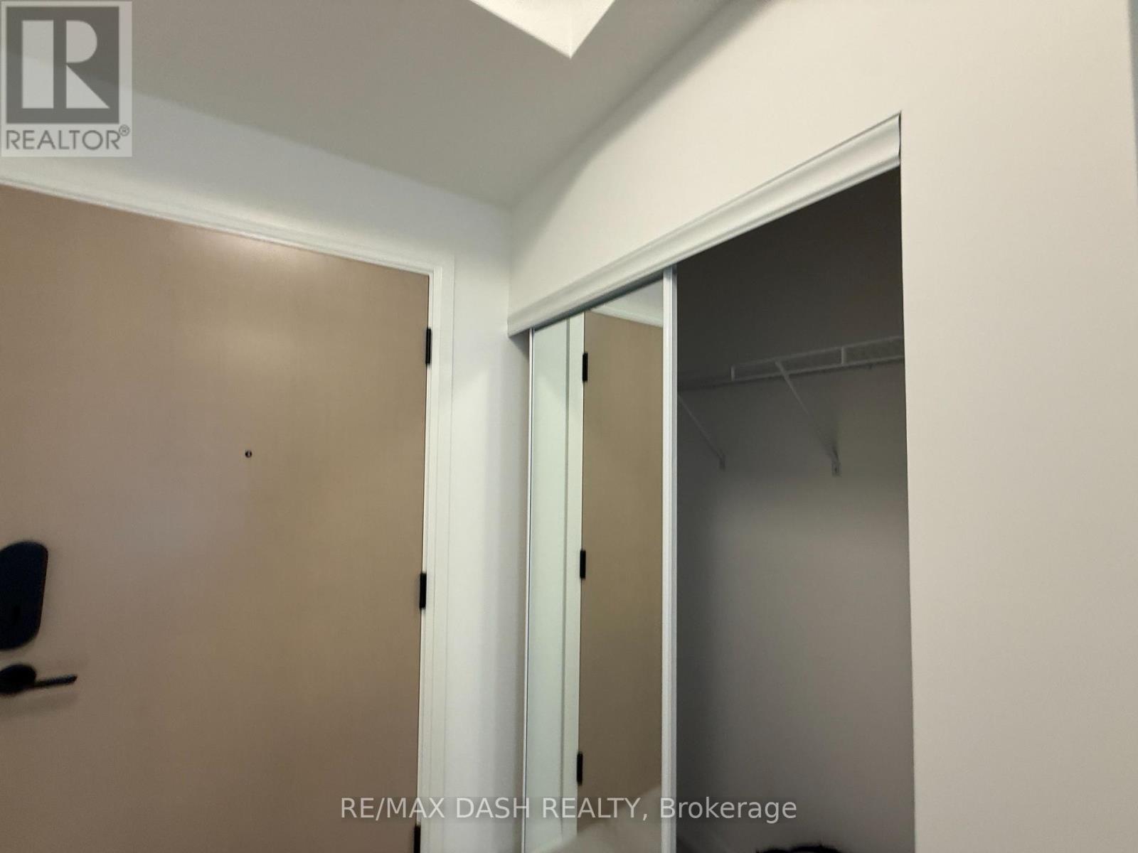 708 - 280 Dundas Street W, Toronto, Ontario M5T 0E3 - Photo 3 - C13679050