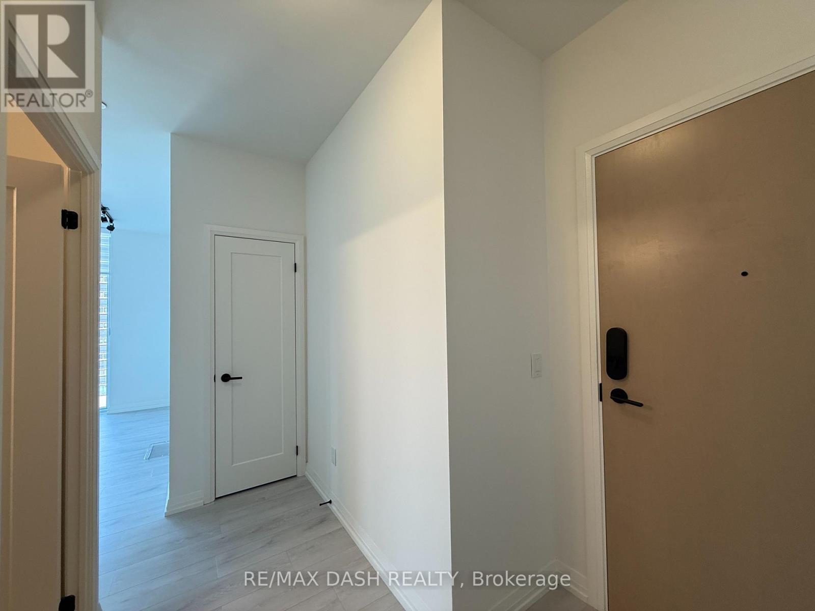 901 - 280 Dundas Street W, Toronto, Ontario  M5T 0E3 - Photo 2 - C13679054