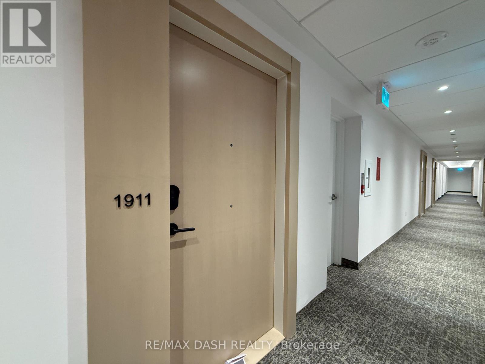 1911 - 280 Dundas Street W, Toronto, Ontario  M5T 0E3 - Photo 1 - C13679066
