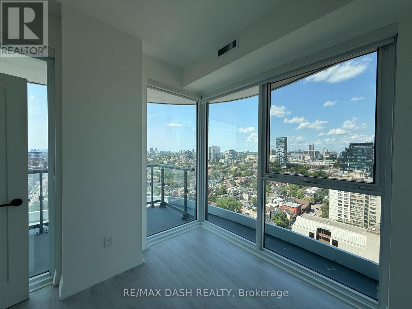 1911 - 280 Dundas Street W, Toronto, Ontario  M5T 0E3 - Photo 13 - C13679066