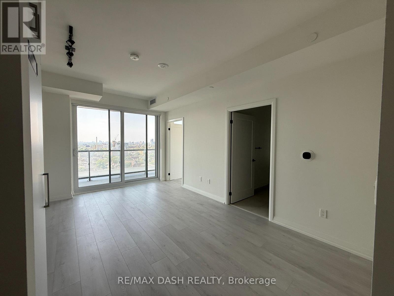 1911 - 280 Dundas Street W, Toronto, Ontario  M5T 0E3 - Photo 3 - C13679066