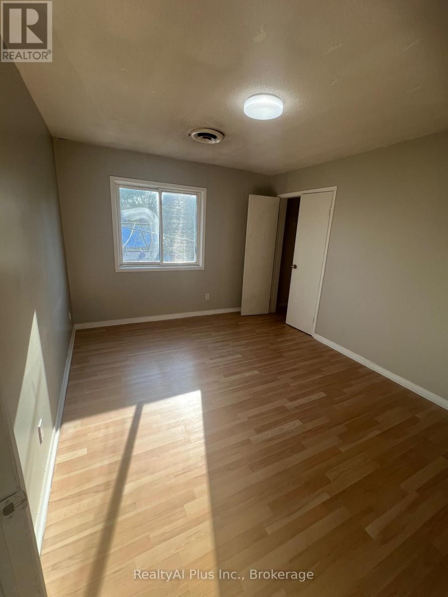 1569a Kingston Road, Toronto, Ontario  M1N 1R9 - Photo 12 - E13679008