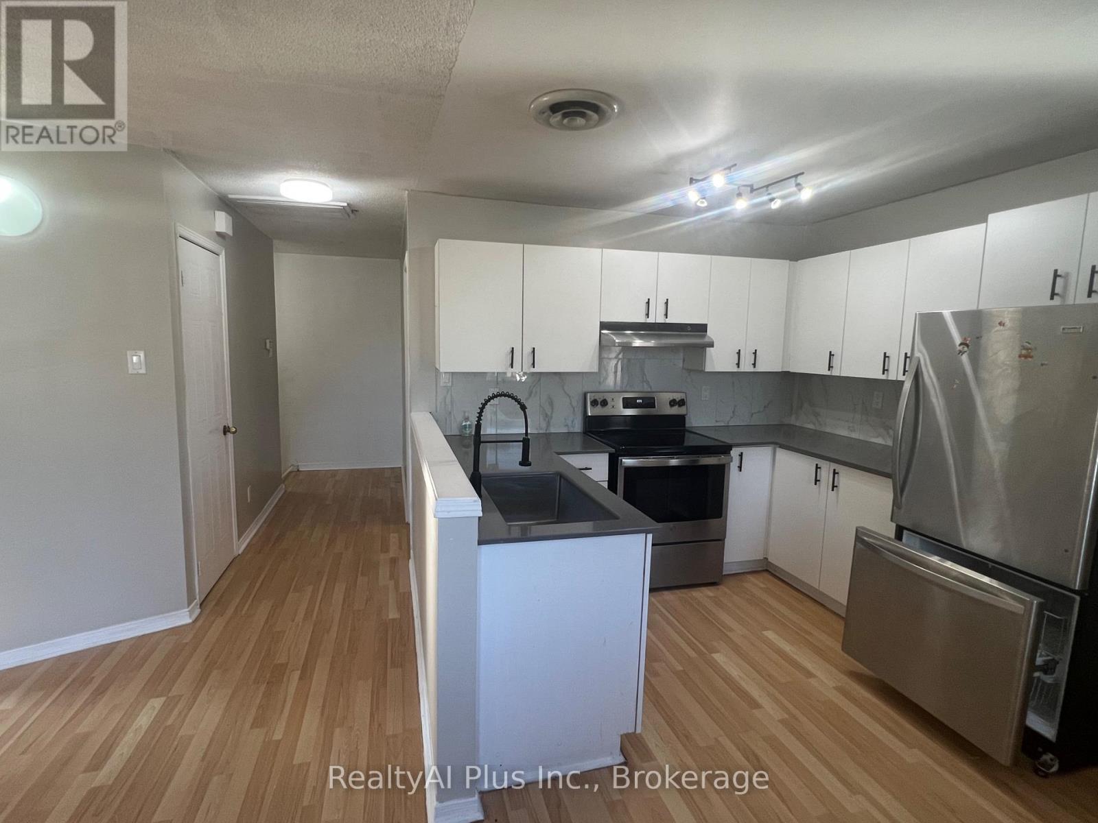 1569a Kingston Road, Toronto, Ontario  M1N 1R9 - Photo 8 - E13679008