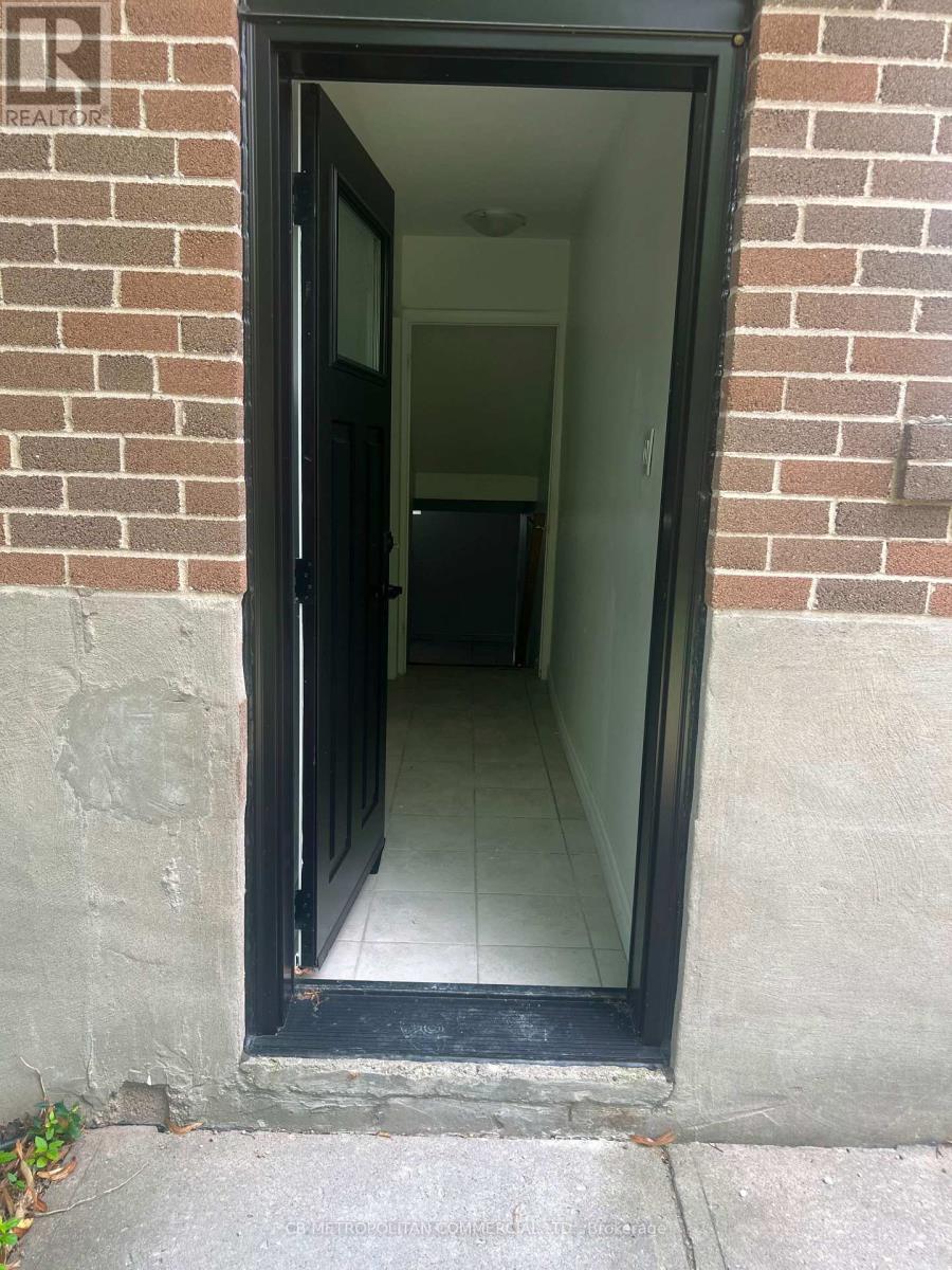 110 Marcella Street, Toronto, Ontario  M1G 1L4 - Photo 2 - E13679040