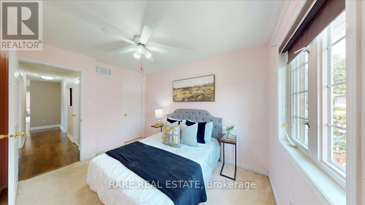 1825 Hobson Drive, Burlington, Ontario  L7L 6P9 - Photo 19 - W13679026