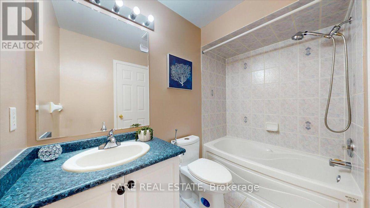 1825 Hobson Drive, Burlington, Ontario  L7L 6P9 - Photo 24 - W13679026
