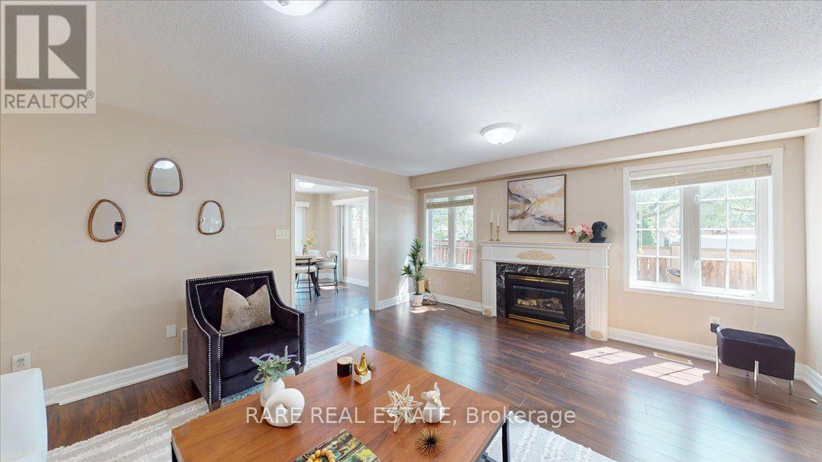 1825 Hobson Drive, Burlington, Ontario  L7L 6P9 - Photo 5 - W13679026