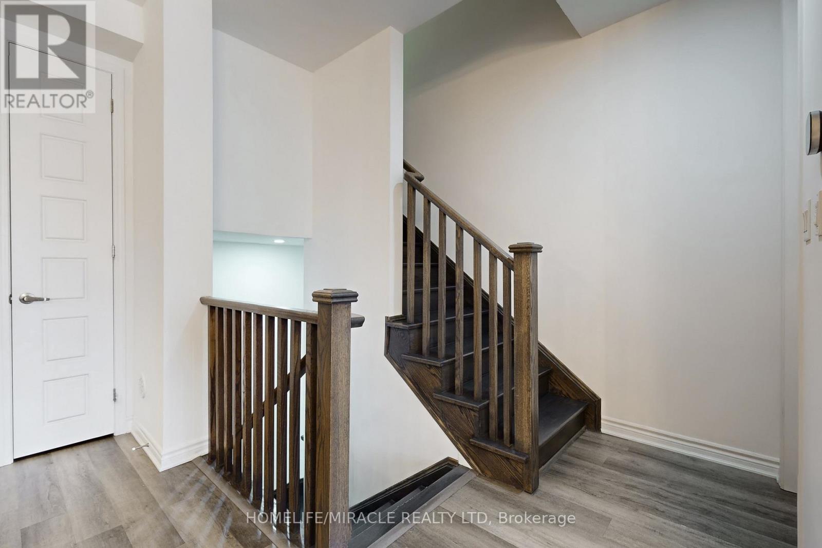 1587 Moira Crescent, Milton, Ontario  L9E 1X8 - Photo 17 - W13679042