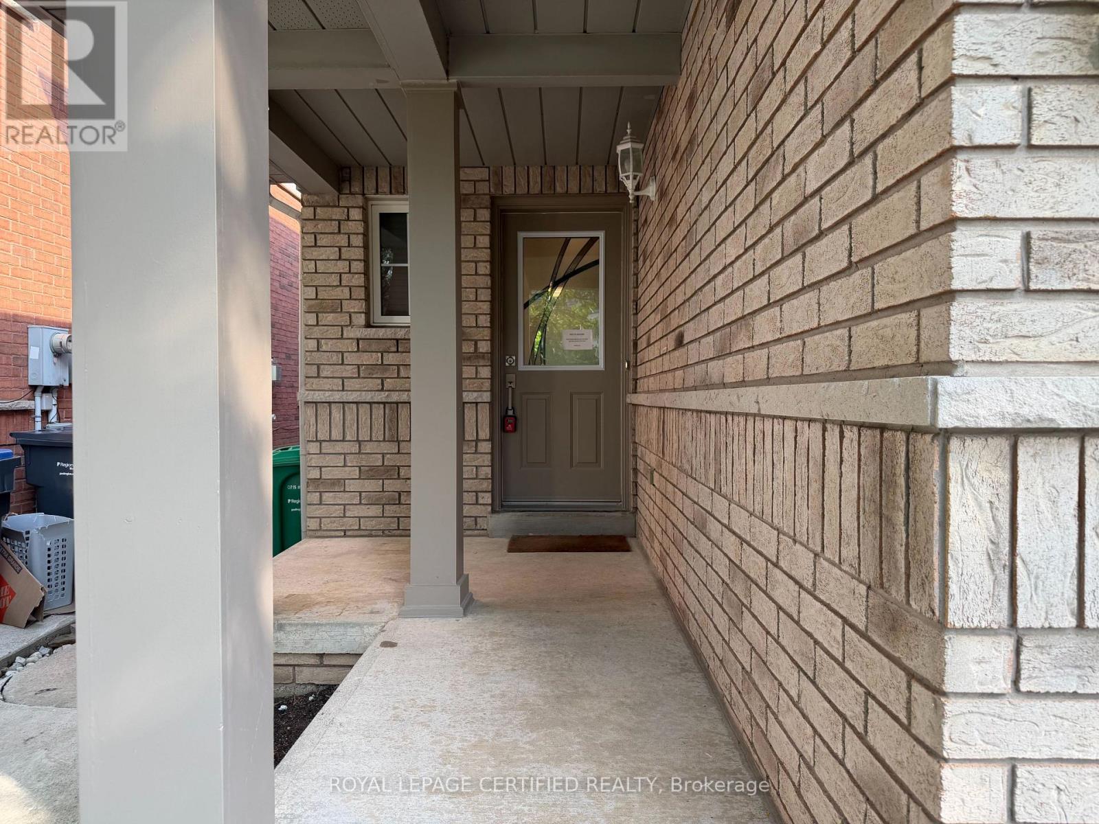 3300 Carabella Way, Mississauga, Ontario  L5M 6T4 - Photo 3 - W13679058