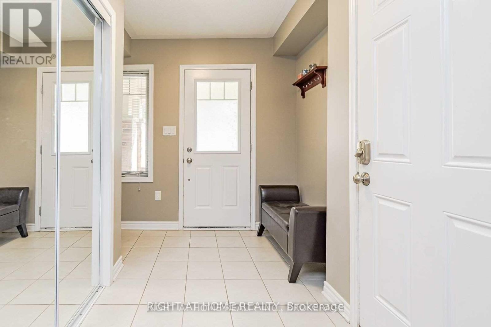 1631 Leblanc Court, Milton, Ontario  L5S 1V6 - Photo 4 - W13679062