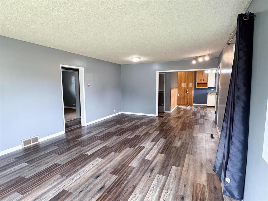 293 Learners Street, Minitonas, Manitoba  R0L 1Z0 - Photo 12 - 202620413