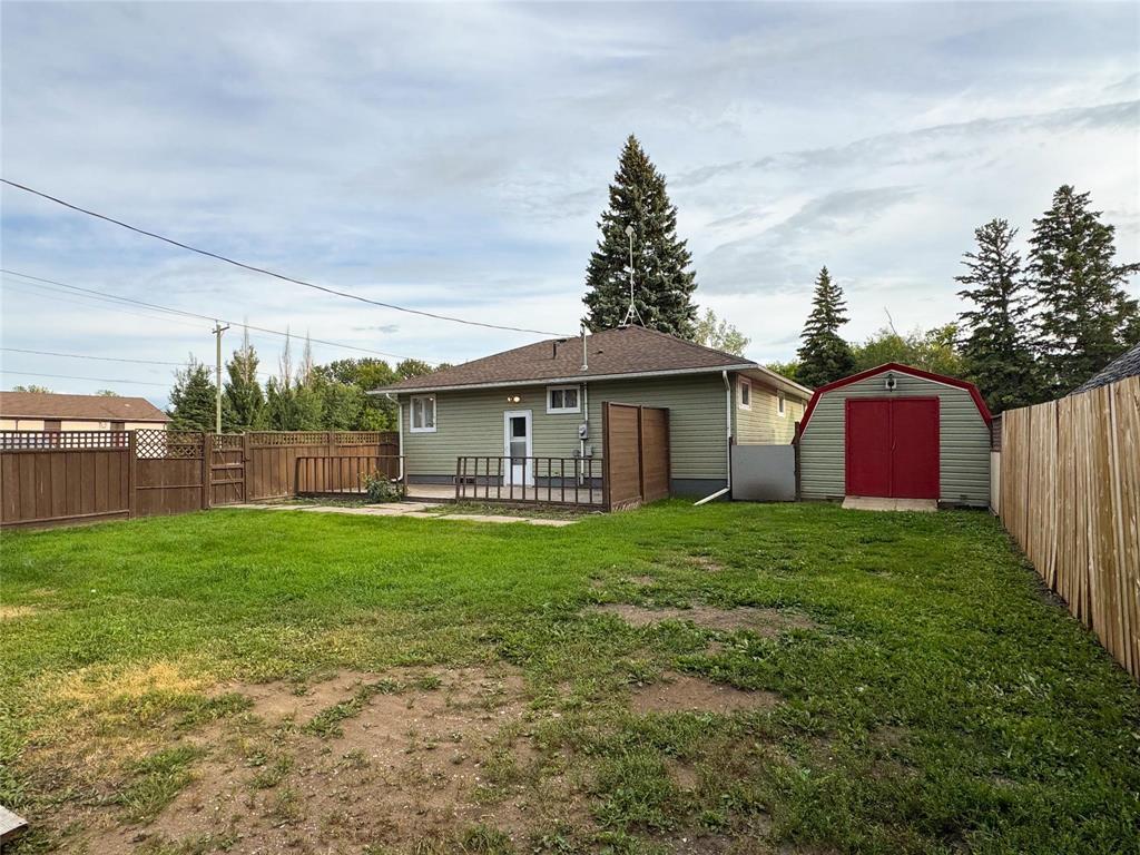 293 Learners Street, Minitonas, Manitoba  R0L 1Z0 - Photo 23 - 202620413