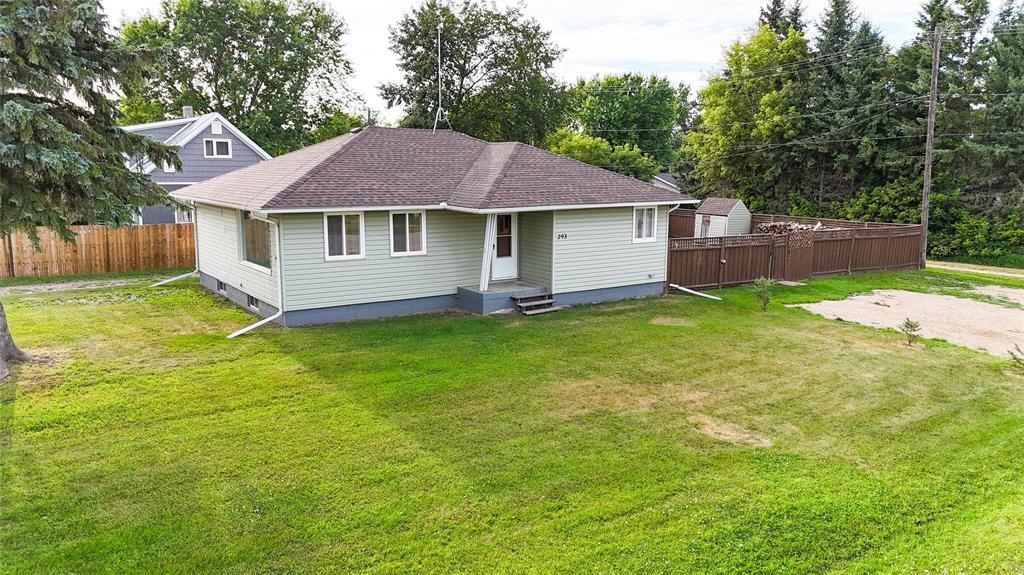 293 Learners Street, Minitonas, Manitoba  R0L 1Z0 - Photo 27 - 202620413
