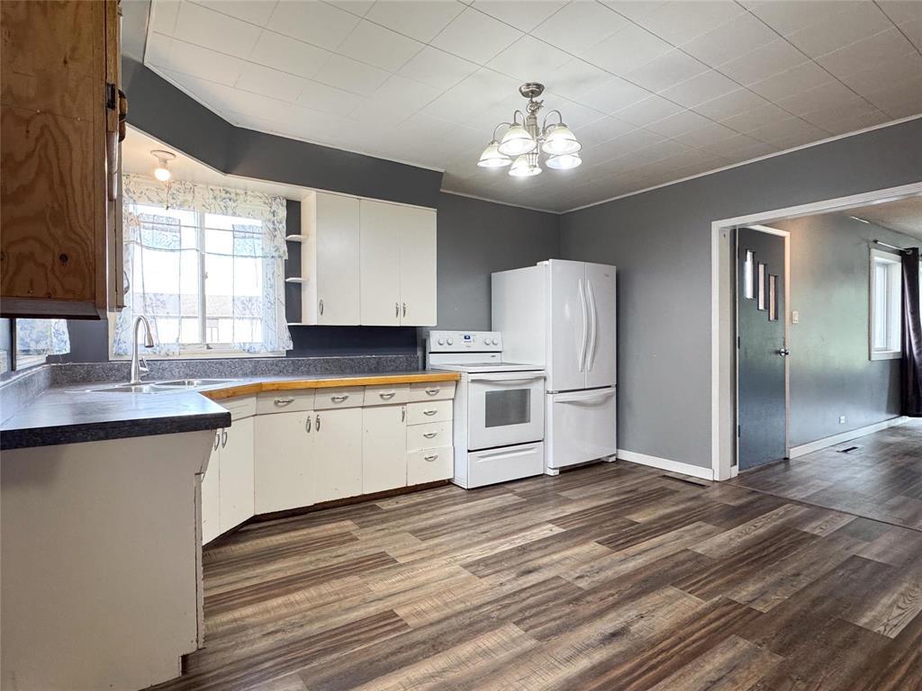 293 Learners Street, Minitonas, Manitoba  R0L 1Z0 - Photo 6 - 202620413