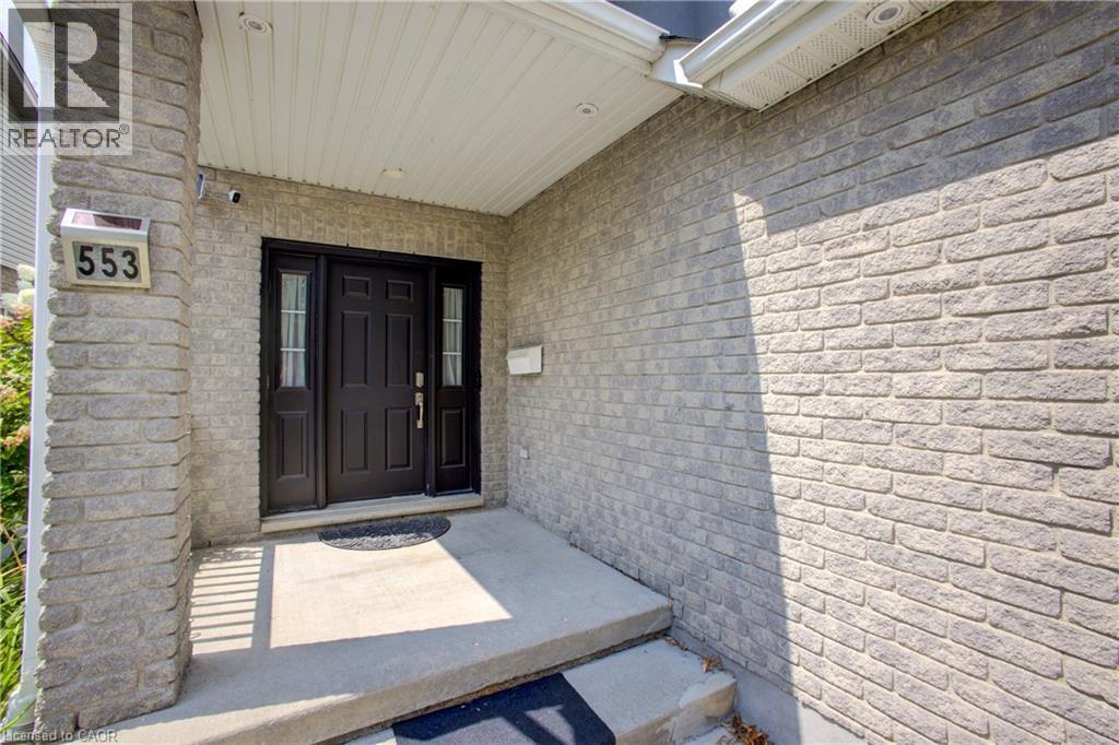 553 Waterton Drive, Waterloo, Ontario  N2V 2K5 - Photo 5 - 40856068