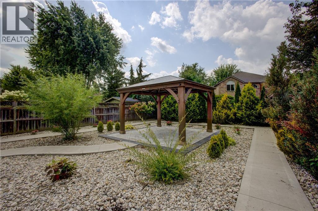 553 Waterton Drive, Waterloo, Ontario  N2V 2K5 - Photo 45 - 40856068