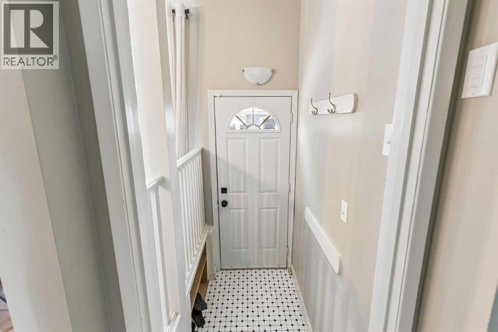 4936 Worcester Drive SW, Calgary, Alberta  T3C 3L6 - Photo 11 - A2322213
