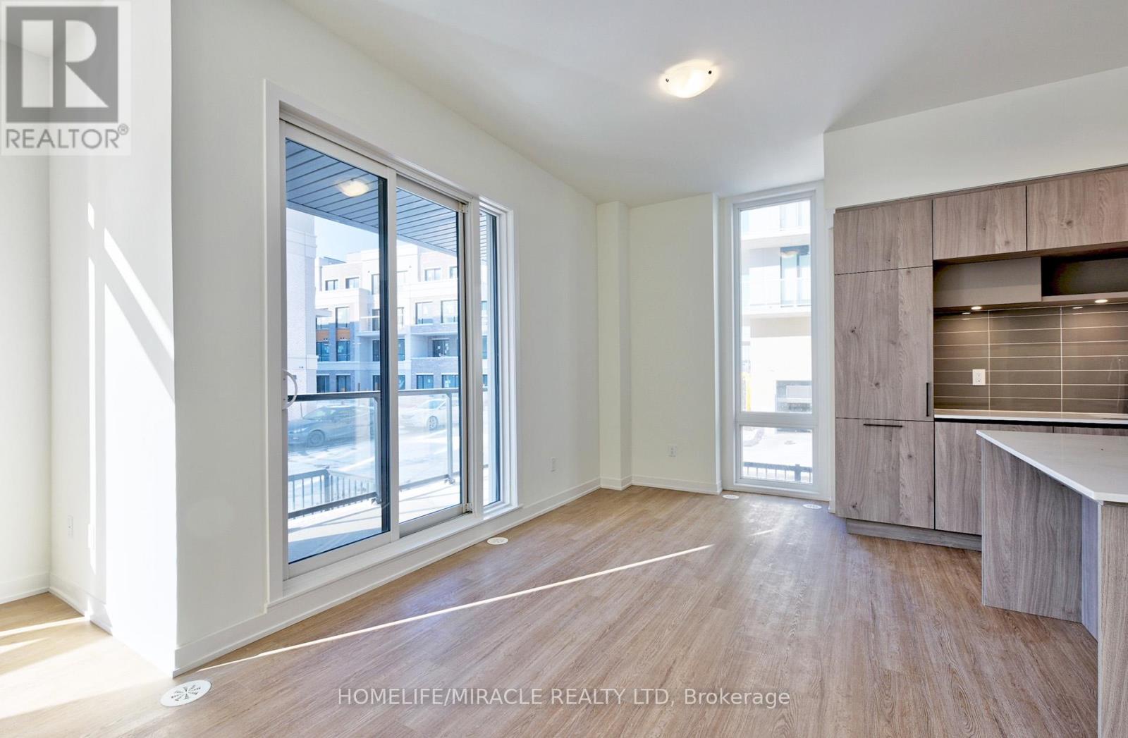 1017 - 14 David Eyer Road, Richmond Hill, Ontario  L4S 0N5 - Photo 10 - N13665252