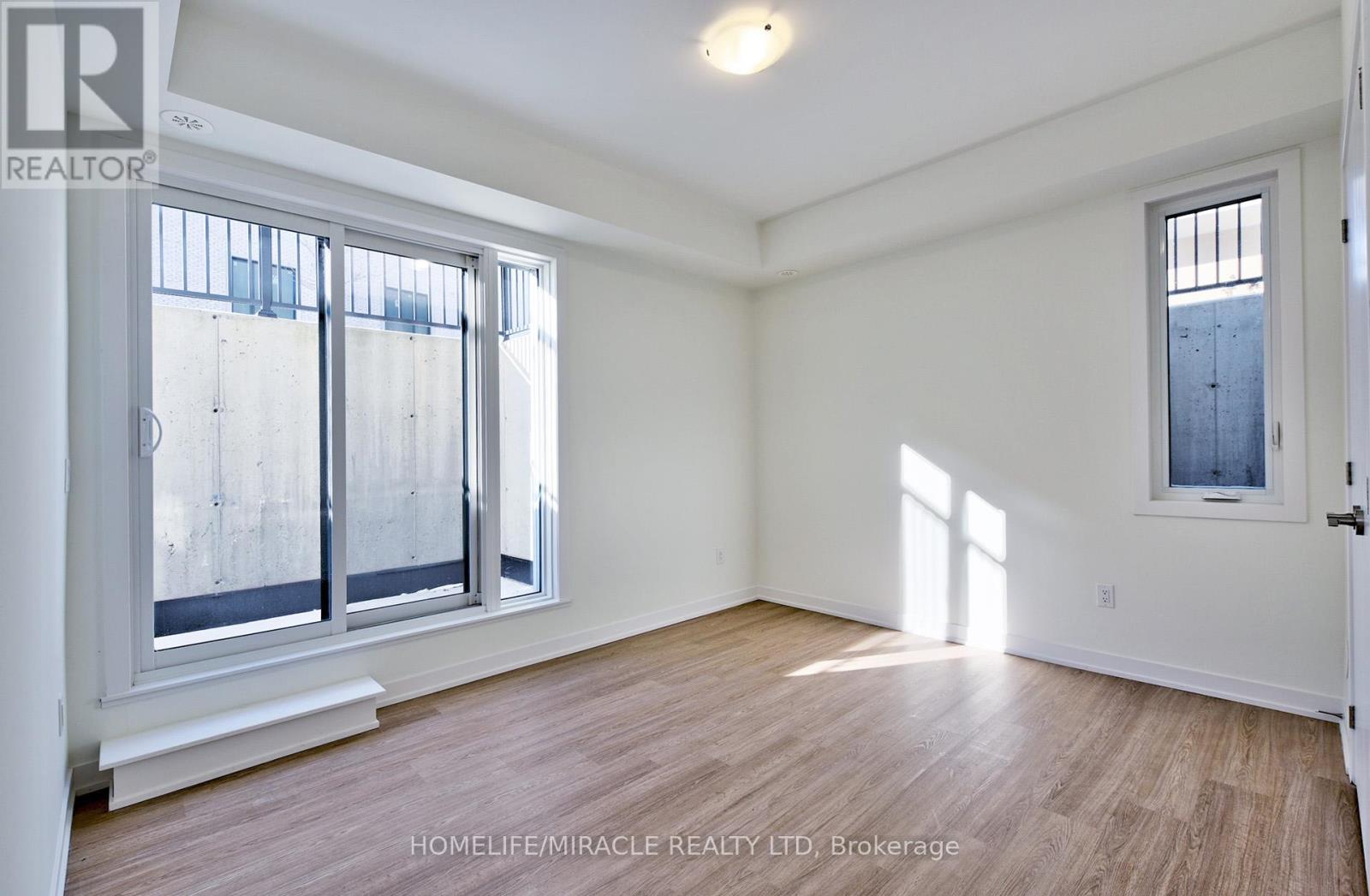 1017 - 14 David Eyer Road, Richmond Hill, Ontario  L4S 0N5 - Photo 13 - N13665252