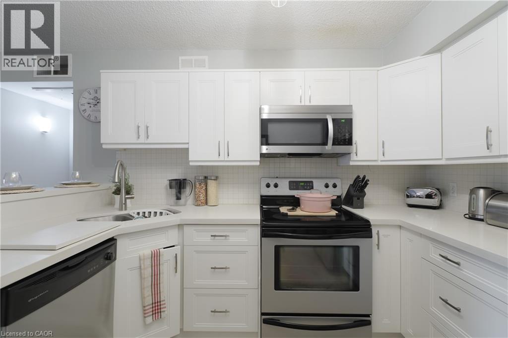 2040 Cleaver Avenue Unit# 218, Burlington, Ontario  L7M 4C4 - Photo 7 - 40824256