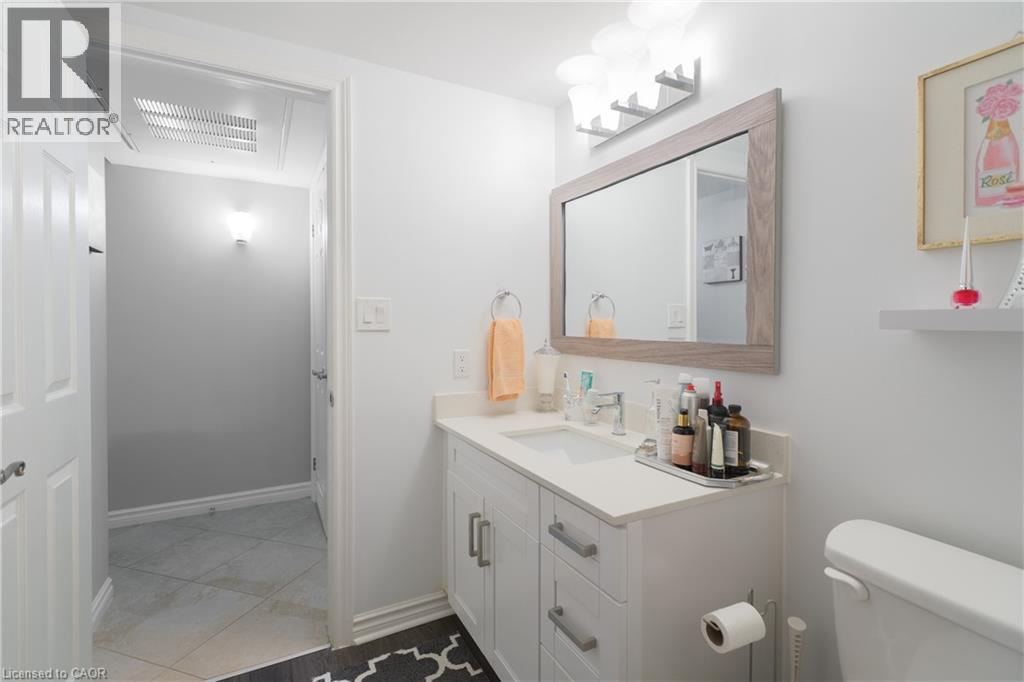 2040 Cleaver Avenue Unit# 218, Burlington, Ontario  L7M 4C4 - Photo 19 - 40824256
